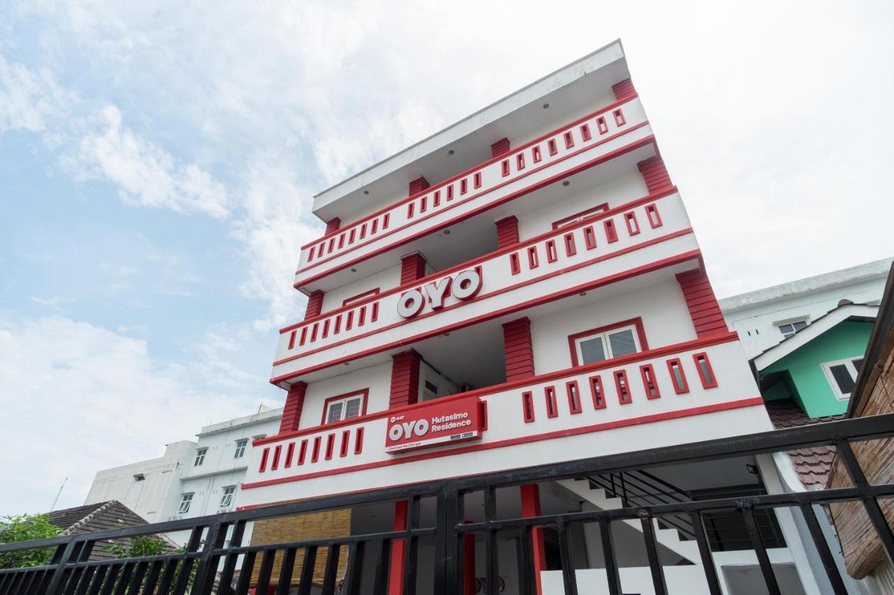 Oyo 447 Hutasimo Residence Medan Dış mekan fotoğraf