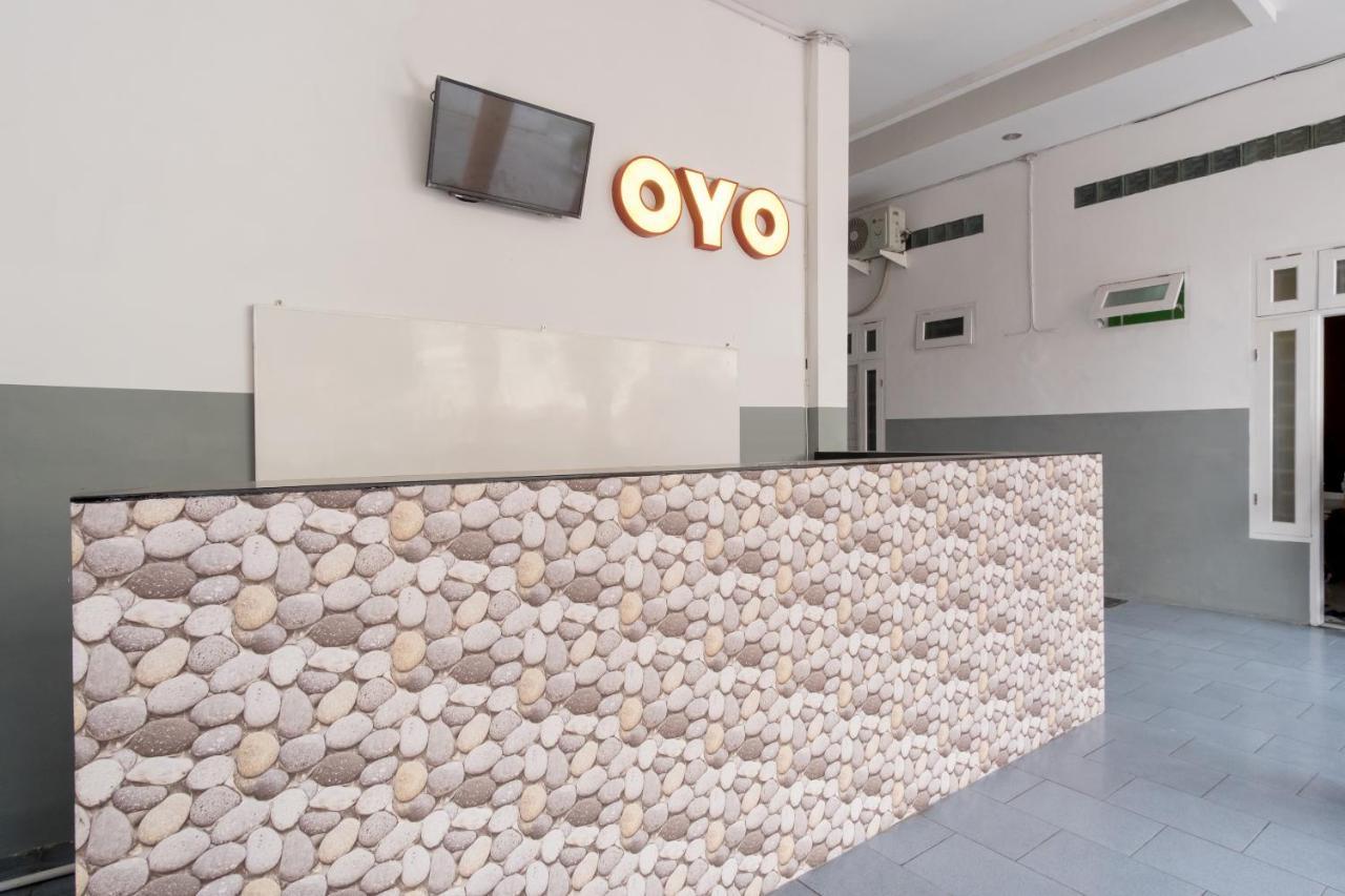 Oyo 447 Hutasimo Residence Medan Dış mekan fotoğraf