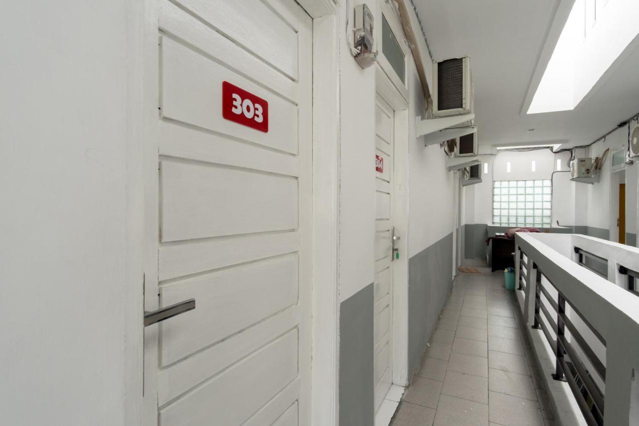 Oyo 447 Hutasimo Residence Medan Dış mekan fotoğraf