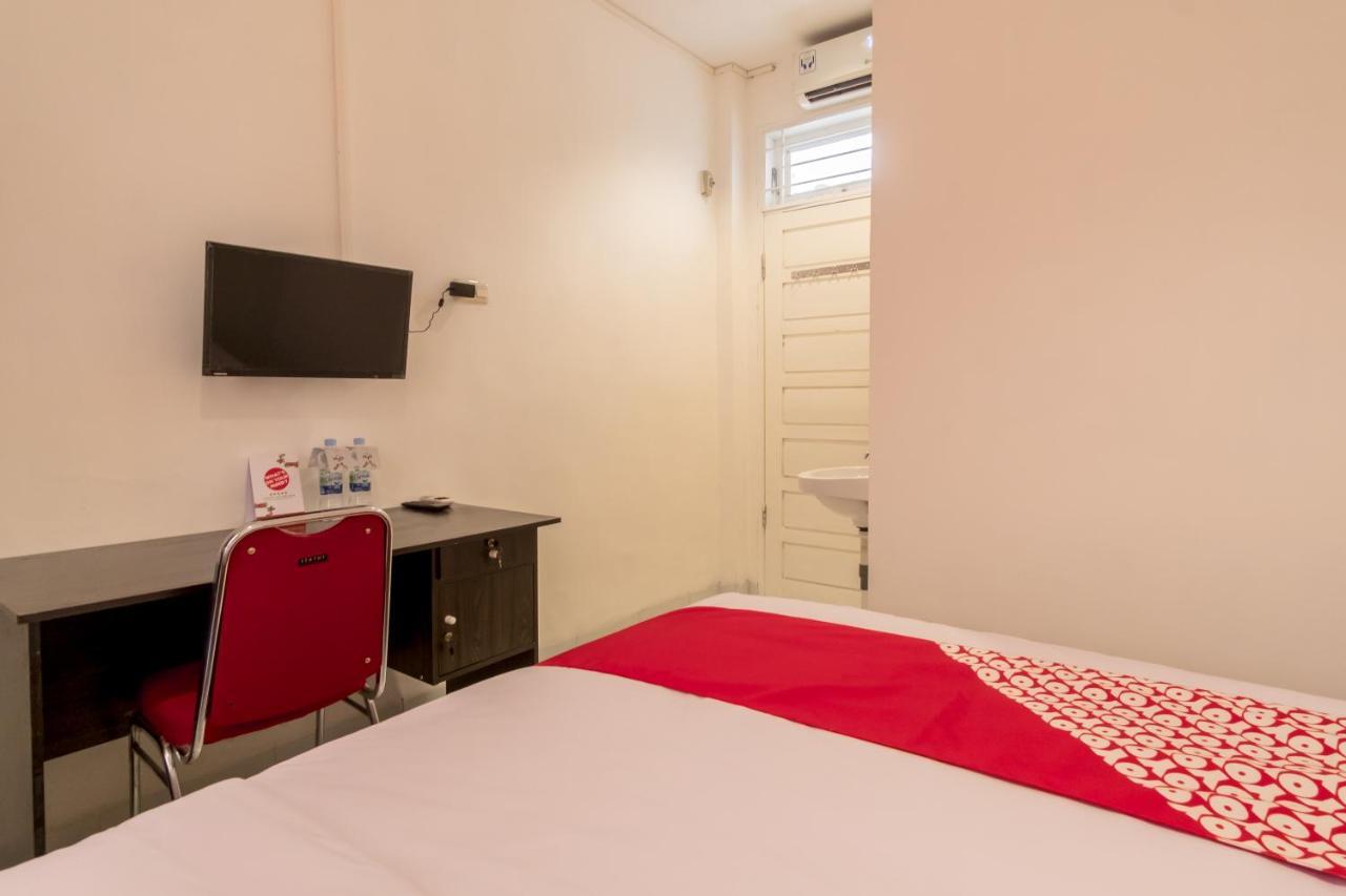 Oyo 447 Hutasimo Residence Medan Dış mekan fotoğraf