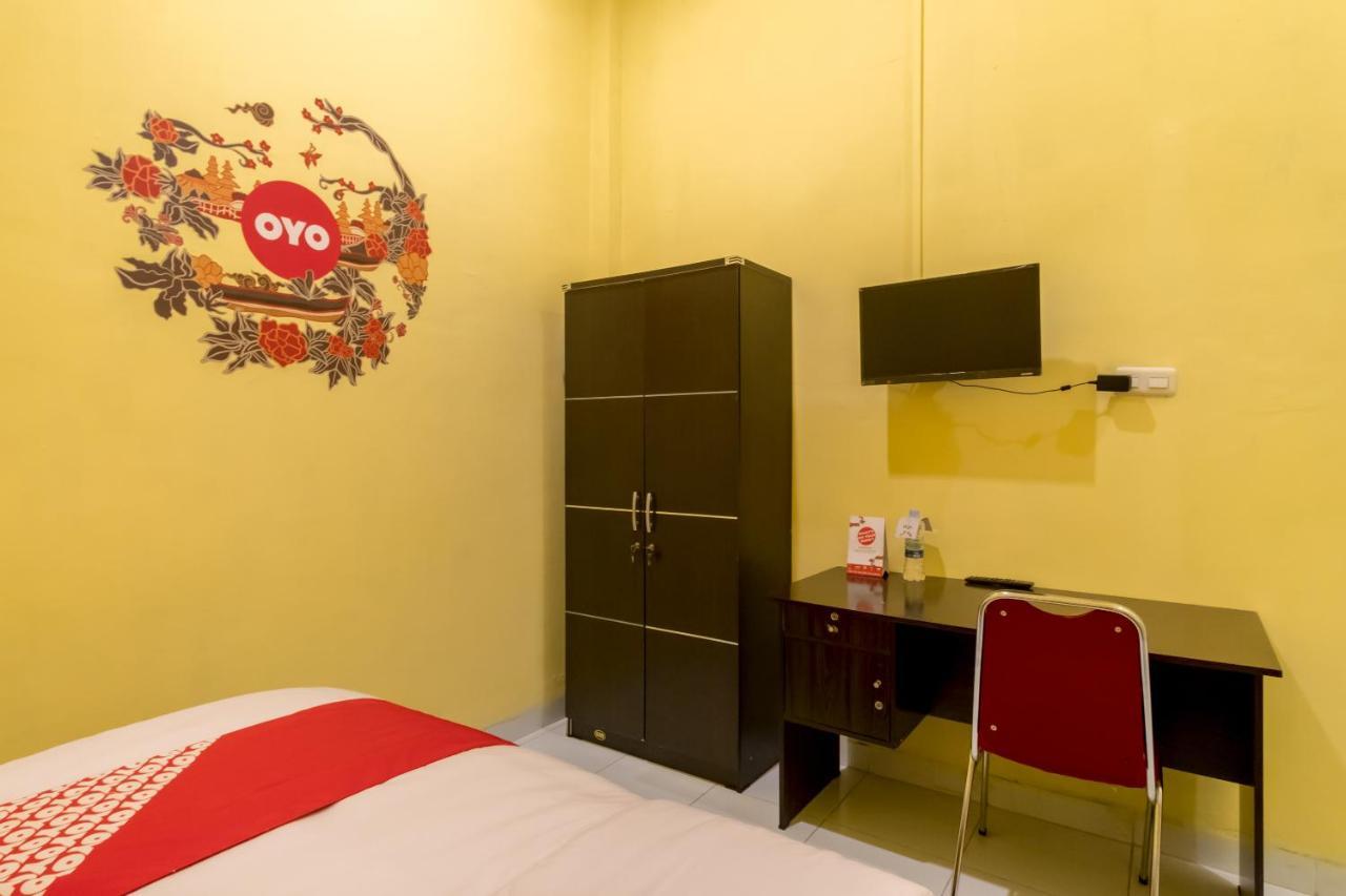 Oyo 447 Hutasimo Residence Medan Dış mekan fotoğraf
