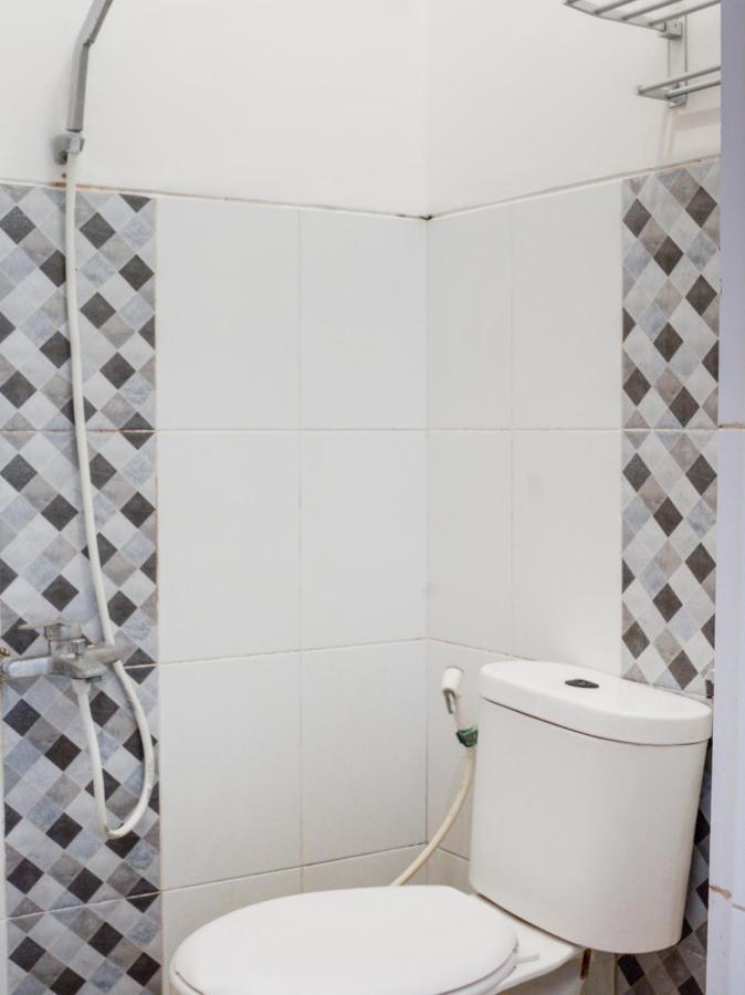 Oyo 447 Hutasimo Residence Medan Dış mekan fotoğraf